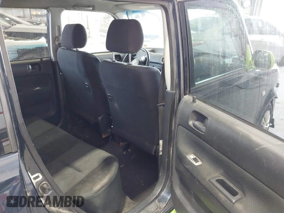 2006 Scion xB with VIN JTLKT324464098389, listed as a IAAI auction lot 41874286 with 292,051 mi miles. Bid and sale history available at carsss.com. Image 8.