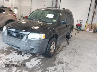 2007 Ford Escape XLS with VIN 1FMYU92Z77KA40092, listed as a IAAI auction lot 41983472 with 138,827 mi miles and . Bid and sale history available at DreamBid. Image 2.