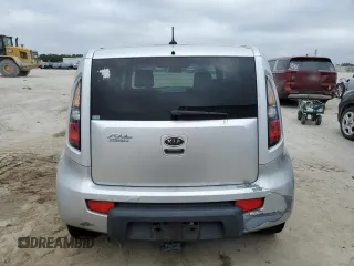 2010 Kia Soul + with VIN KNDJT2A25A7162898, listed as a Copart auction lot 86285544 with 175,864 mi miles and Clean Title. Bid and sale history available at DreamBid. Image 6.