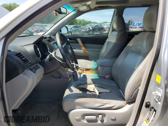 2010 Toyota Highlander Limited with VIN JTEJW3EHXA2046245, listed as a Copart auction lot 60828255 with 220,592 mi miles and Clean title. Bid and sale history available at DreamBid. Image 7.