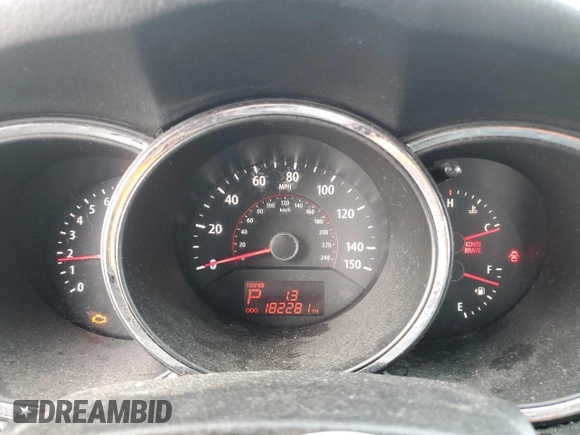 2011 Kia Sorento LX with VIN 5XYKT4A22BG054386, listed as a Copart auction lot 85005104 with 182,281 mi miles and Salvage Title. Bid and sale history available at carsss.com. Image 9.