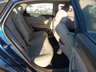 2019 Hyundai Sonata SE with VIN 5NPE24AF2KH769406, listed as a IAAI auction lot 40735632 with 76,127 mi miles and . Bid and sale history available at DreamBid. Image 8.