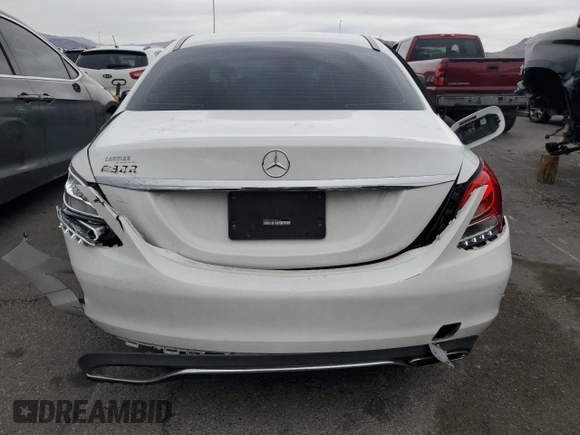 2015 Mercedes-Benz C 300 z VIN 55SWF4JB7FU084178, wystawiony jako Copart lot #48511515 z przebiegiem 100 857 mil mil oraz Szkoda całkowita • Salvage title. Historia ofert i sprzedaży dostępna na DreamBid. Obrazek 6.