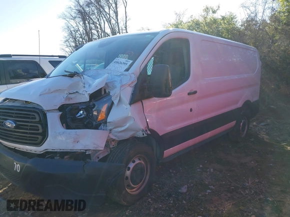 2019 Ford Transit with VIN 1FTYE1ZM9KKB37770, listed as a IAAI auction lot 41626395 with 71,214 mi miles. Bid and sale history available at carsss.com. Image 17.