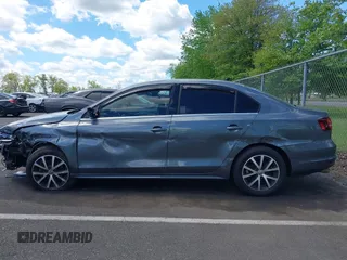 2017 Volkswagen Jetta SE with VIN 3VWDB7AJ6HM336253, listed as a IAAI auction lot 42205788 with 132,767 mi miles and . Bid and sale history available at DreamBid. Image 14.