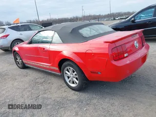 2007 Ford Mustang Deluxe with VIN 1ZVFT84N675296027, listed as a IAAI auction lot 41854793 with Not Provided miles and . Bid and sale history available at carsss.com. Image 3.