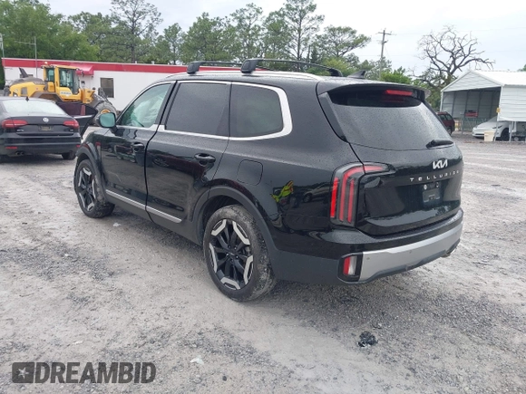 2023 Kia Telluride EX with VIN 5XYP34GC9PG339972, listed as a IAAI auction lot 42212326 with 41,083 mi miles and . Bid and sale history available at DreamBid. Image 3.