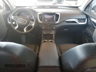 2023 GMC Terrain SLT z VIN 3GKALVEGXPL190082, wystawiony jako Copart lot #56948515 z przebiegiem 39 841 mil mil oraz Szkoda całkowita • Salvage title. Historia ofert i sprzedaży dostępna na DreamBid. Obrazek 8.