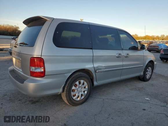2004 Kia Sedona LX with VIN KNDUP131546611507, listed as a Copart auction lot 82050794 with 200,426 mi miles and Clean Title. Bid and sale history available at carsss.com. Image 3.