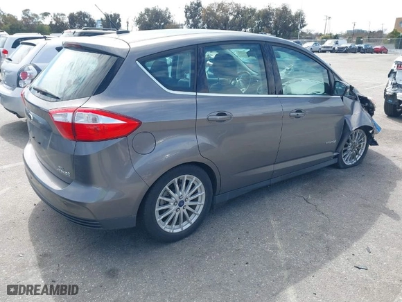 2014 Ford C-Max Hybrid SEL with VIN 1FADP5BU2EL507925, listed as a IAAI auction lot 41817702 with 137,490 mi miles. Bid and sale history available at carsss.com. Image 4.