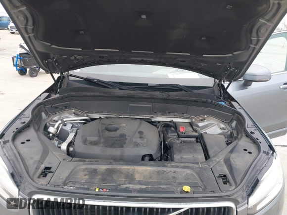 2016 Volvo XC90 T6 Momentum with VIN YV4A22PKXG1021392, listed as a IAAI auction lot 41413673 with 144,761 mi miles. Bid and sale history available at carsss.com. Image 10.