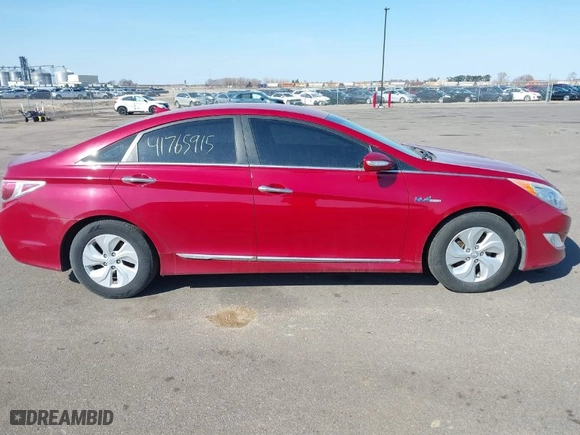 2014 Hyundai Sonata Hybrid Limited with VIN KMHEC4A4XEA115398, listed as a IAAI auction lot 41765915 with 137,049 mi miles. Bid and sale history available at carsss.com. Image 13.