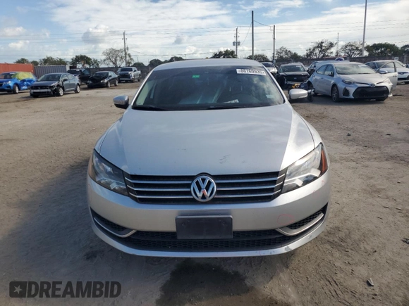 2014 Volkswagen Passat S w/Nav with VIN 1VWAP7A34EC008316, listed as a Copart auction lot 88160935 with 122,921 mi miles and Salvage Title. Bid and sale history available at carsss.com. Image 5.