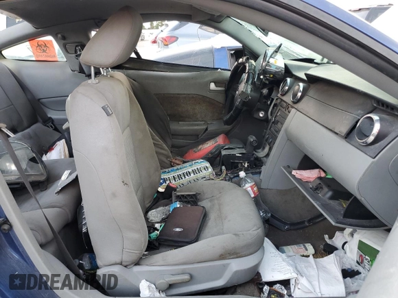 2008 Ford Mustang Deluxe with VIN 1ZVHT80N985132853, listed as a Copart auction lot 46441935 with Not provided miles and Salvage title. Bid and sale history available at DreamBid. Image 7.