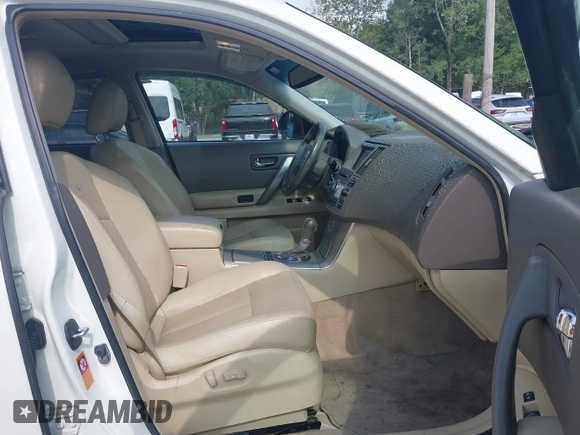 2007 Infiniti FX with VIN JNRAS08W67X206559, listed as a IAAI auction lot 42688437 with 90,916 mi miles and . Bid and sale history available at DreamBid. Image 5.