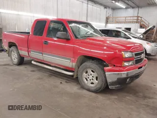 2006 Chevrolet Silverado 1500 LT3 with VIN 1GCEK19Z66Z202966, listed as a IAAI auction lot 41729953 with 196,530 mi miles and . Bid and sale history available at DreamBid. Image 1.