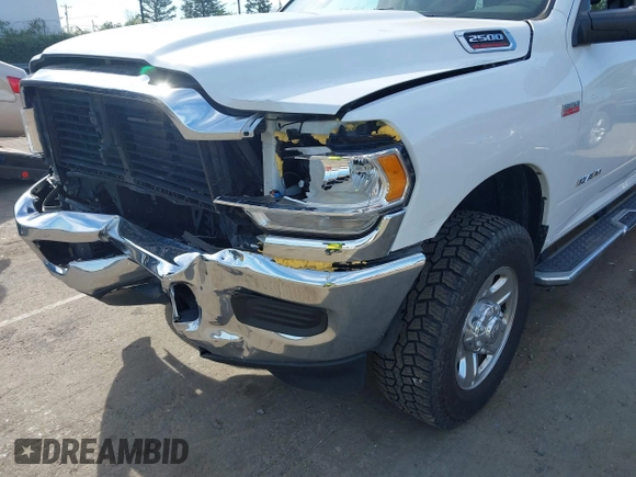 2021 Ram 2500 Big Horn with VIN 3C6UR5DJ8MG552586, listed as a IAAI auction lot 41826654 with 82,847 mi miles and . Bid and sale history available at DreamBid. Image 17.