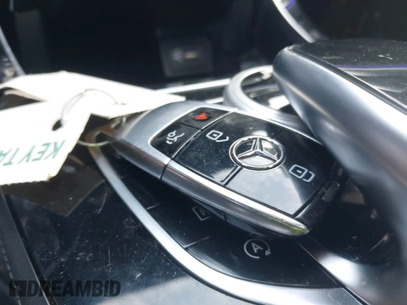 2017 Mercedes-Benz E 300 Luxury with VIN WDDZF4KB7HA083210, listed as a IAAI auction lot 41879350 with Not provided miles and . Bid and sale history available at DreamBid. Image 11.