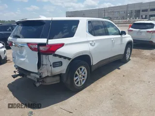 2020 Chevrolet Traverse LS z VIN 1GNERFKW0LJ144119, wystawiony jako IAAI lot #42561910 z przebiegiem 136 035 mil mil oraz . Historia ofert i sprzedaży dostępna na DreamBid. Obrazek 4.