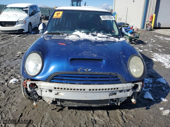 2004 MINI Cooper Hardtop S with VIN WMWRE33484TD75437, listed as a Copart auction lot 45514355 with 0 mi miles and Clean Title. Bid and sale history available at carsss.com. Image 5.