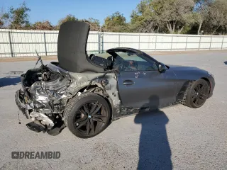2020 BMW Z4 sDriveM40i with VIN WBAHF9C0XLWW63754, listed as a Copart auction lot 82302734 with 28,156 mi miles and Salvage Title. Bid and sale history available at carsss.com. Image 3.