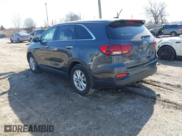 2019 Kia Sorento LX with VIN 5XYPGDA38KG515237, listed as a IAAI auction lot 41782259 with 55,543 mi miles. Bid and sale history available at carsss.com. Image 3.