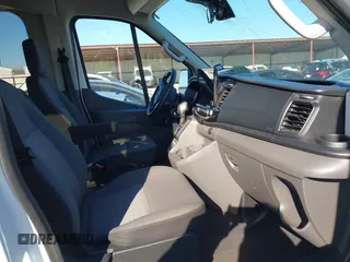 2024 Ford Transit Passenger XL with VIN 1FBAX2C82RKA51776, listed as a IAAI auction lot 42218695 with 23,221 mi miles and . Bid and sale history available at DreamBid. Image 5.