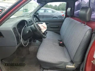 1997 Nissan Frontier XE z VIN 1N6SD11S2VC396213, wystawiony jako Copart lot #58315025 z przebiegiem 144 622 mil mil oraz Szkoda całkowita • Salvage title. Historia ofert i sprzedaży dostępna na DreamBid. Obrazek 7.