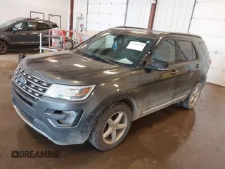 2017 Ford Explorer XLT z VIN 1FM5K8D80HGD83712, wystawiony jako IAAI lot #42442129 z przebiegiem 196 825 mil mil oraz . Historia ofert i sprzedaży dostępna na DreamBid. Obrazek 18.