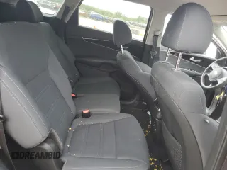 2020 Kia Sorento S z VIN 5XYPG4A56LG615016, wystawiony jako Copart lot #55848875 z przebiegiem Nie podano mil oraz Szkoda całkowita • Salvage title. Historia ofert i sprzedaży dostępna na DreamBid. Obrazek 10.