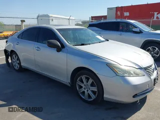 2007 Lexus ES 330 z VIN JTHBJ46G772019496, wystawiony jako IAAI lot #42231413 z przebiegiem 210 851 mil mil oraz . Historia ofert i sprzedaży dostępna na DreamBid. Obrazek 1.