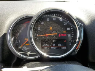 2019 MINI Countryman Cooper S with VIN WMZYT5C57K3G93622, listed as a Copart auction lot 70916044 with 33,307 mi miles and Salvage Title. Bid and sale history available at carsss.com. Image 9.