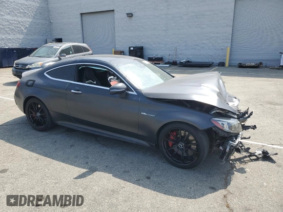 2019 Mercedes-Benz C 63 S AMG with VIN WDDWJ8HB4KF879133, listed as a Copart auction lot 52607115 with 9,930 mi miles and Salvage title. Bid and sale history available at DreamBid. Image 4.