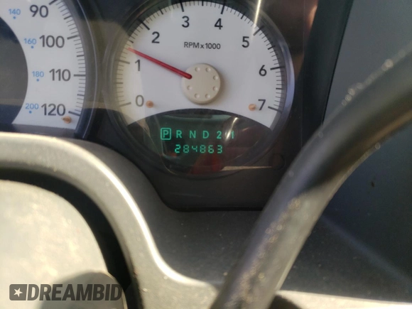 2007 Dodge Dakota z VIN 1D7HW22P07S176624, wystawiony jako Copart lot #68370994 z przebiegiem 284 863 mil mil oraz Szkoda całkowita • Salvage title. Historia ofert i sprzedaży dostępna na DreamBid. Obrazek 8.