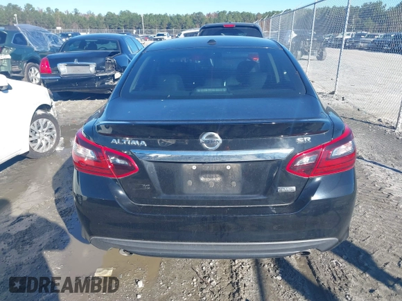 2018 Nissan Altima 2.5 SR with VIN 1N4AL3AP7JC273693, listed as a IAAI auction lot 40902166 with 130,648 mi miles. Bid and sale history available at carsss.com. Image 16.