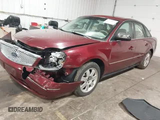 2005 Ford Five Hundred Limited with VIN 1FAFP28195G107776, listed as a IAAI auction lot 41950026 with 114,838 mi miles. Bid and sale history available at carsss.com. Image 17.