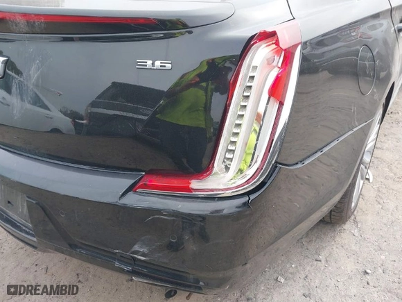 2019 Cadillac XTS Luxury with VIN 2G61M5S38K9152522, listed as a IAAI auction lot 41670026 with NaN miles. Bid and sale history available at carsss.com. Image 18.