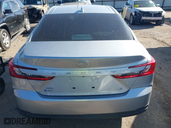 2025 Toyota Camry LE z VIN 4T1DBADKXSU009549, wystawiony jako IAAI lot #41366328 z przebiegiem 1 512 mil mil oraz . Historia ofert i sprzedaży dostępna na DreamBid. Obrazek 17.