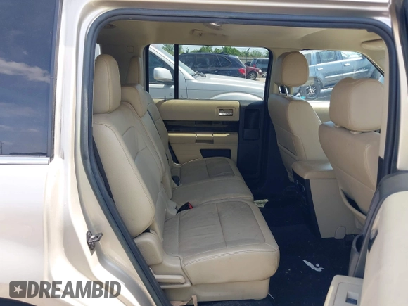 2018 Ford Flex SEL z VIN 2FMGK5C88JBA18829, wystawiony jako IAAI lot #42283656 z przebiegiem 138 165 mil mil oraz . Historia ofert i sprzedaży dostępna na DreamBid. Obrazek 8.