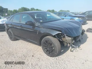 2019 Volkswagen Jetta S z VIN 3VWC57BUXKM025220, wystawiony jako IAAI lot #42698496 z przebiegiem 120 060 mil mil oraz . Historia ofert i sprzedaży dostępna na DreamBid. Obrazek 1.
