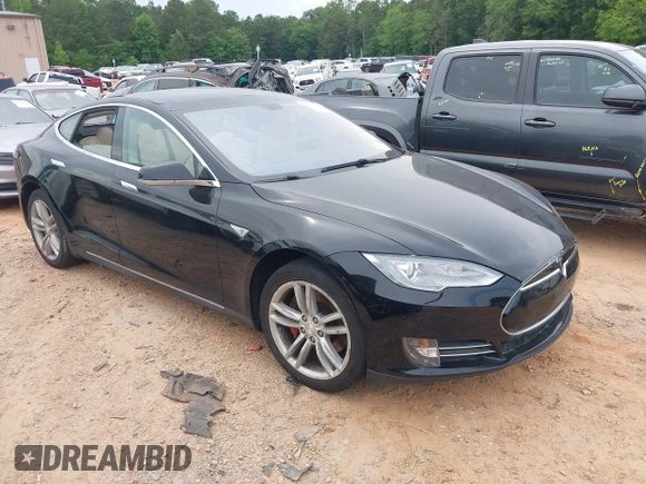2014 Tesla Model S 60 with VIN 5YJSA1H10EFP34137, listed as a IAAI auction lot 42311565 with Not provided miles and . Bid and sale history available at DreamBid. Image 1.