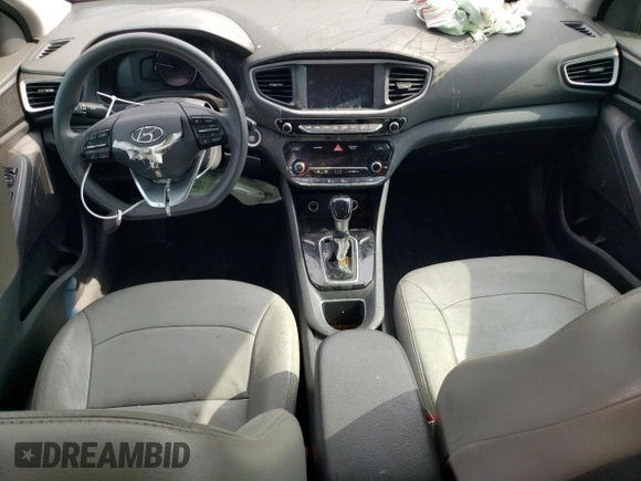 2017 Hyundai Ioniq Blue z VIN KMHC65LC5HU043652, wystawiony jako Copart lot #56003025 z przebiegiem Nie podano mil oraz Szkoda całkowita • Salvage title. Historia ofert i sprzedaży dostępna na DreamBid. Obrazek 8.
