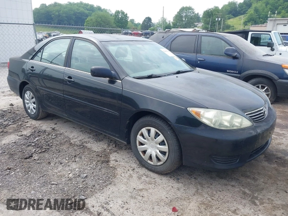 2005 Toyota Camry STD z VIN 4T1BE32K55U005622, wystawiony jako IAAI lot #42418784 z przebiegiem 196 077 mil mil oraz . Historia ofert i sprzedaży dostępna na DreamBid. Obrazek 1.
