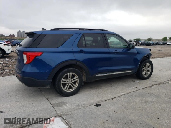 2022 Ford Explorer XLT with VIN 1FMSK7DH9NGA81828, listed as a Copart auction lot 51229085 with 66,468 mi miles and Salvage Title. Bid and sale history available at carsss.com. Image 3.