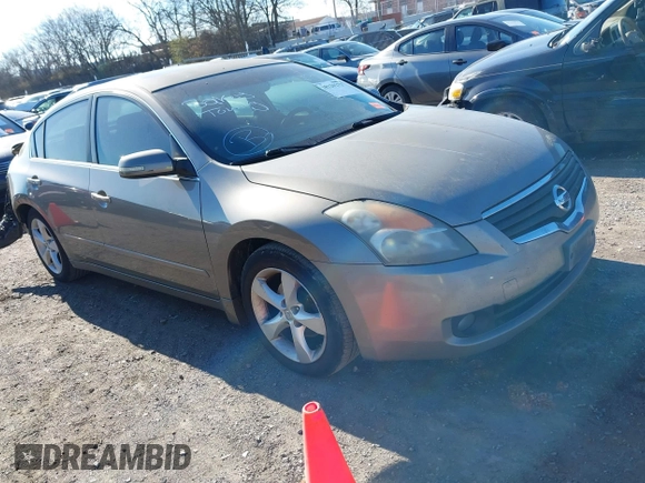 2007 Nissan Altima 3.5 SL with VIN 1N4BL21E87C112596, listed as a IAAI auction lot 38320277 with 313,226 mi miles. Bid and sale history available at carsss.com. Image 1.