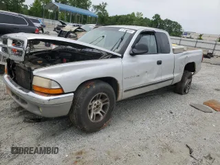 2001 Dodge Dakota с VIN 1B7GL22X01S173048, выставлен на аукционе Copart как лот 57018055 с пробегом 163 856 миль миль и Списание • Salvage title. История ставок и продаж доступна на DreamBid. Изображение 1.