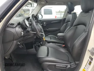 2015 MINI Hardtop 4 Door S z VIN WMWXU3C57FT892067, wystawiony jako Copart lot #46987555 z przebiegiem 66 235 mil mil oraz Szkoda całkowita • Salvage title. Historia ofert i sprzedaży dostępna na DreamBid. Obrazek 7.