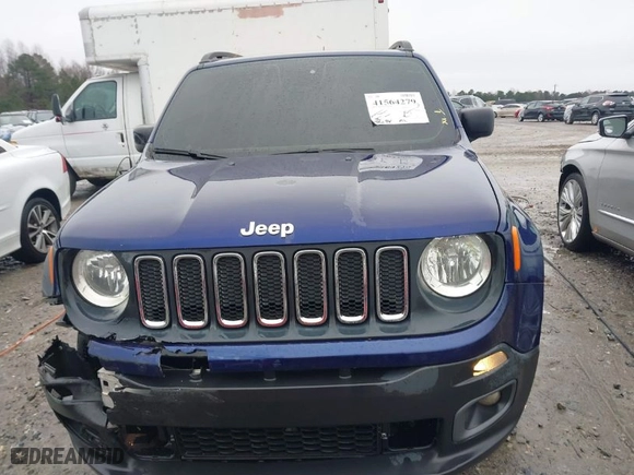 2016 Jeep Renegade Latitude with VIN ZACCJABTXGPE39685, listed as a IAAI auction lot 41564279 with 218,915 mi miles. Bid and sale history available at carsss.com. Image 12.
