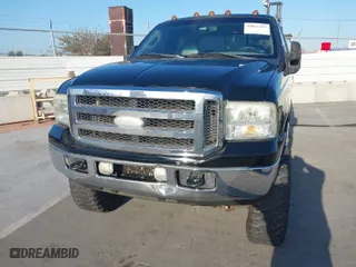 2005 Ford Super Duty F-250 XL with VIN 1FTSW21P85EC19023, listed as a IAAI auction lot 42021452 with 234,049 mi miles. Bid and sale history available at carsss.com. Image 6.