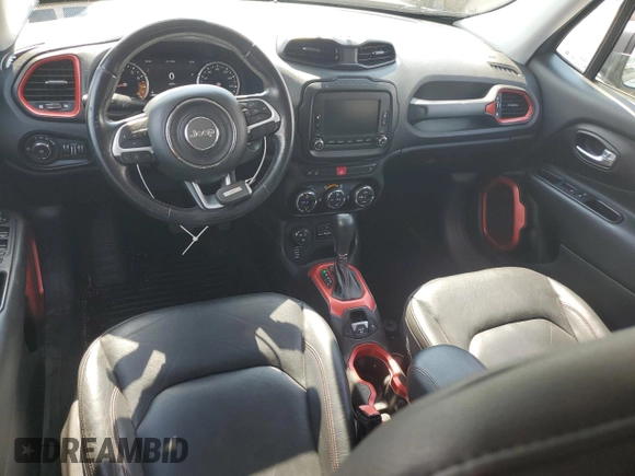 2017 Jeep Renegade Trailhawk z VIN ZACCJBCB3HPG29440, wystawiony jako Copart lot #62391755 z przebiegiem 100 707 mil mil oraz Szkoda całkowita • Salvage title. Historia ofert i sprzedaży dostępna na DreamBid. Obrazek 8.